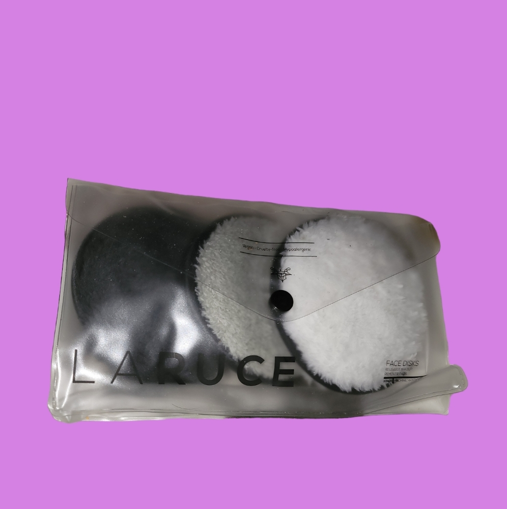 NWT LARUCE reuseable face cleasing discs